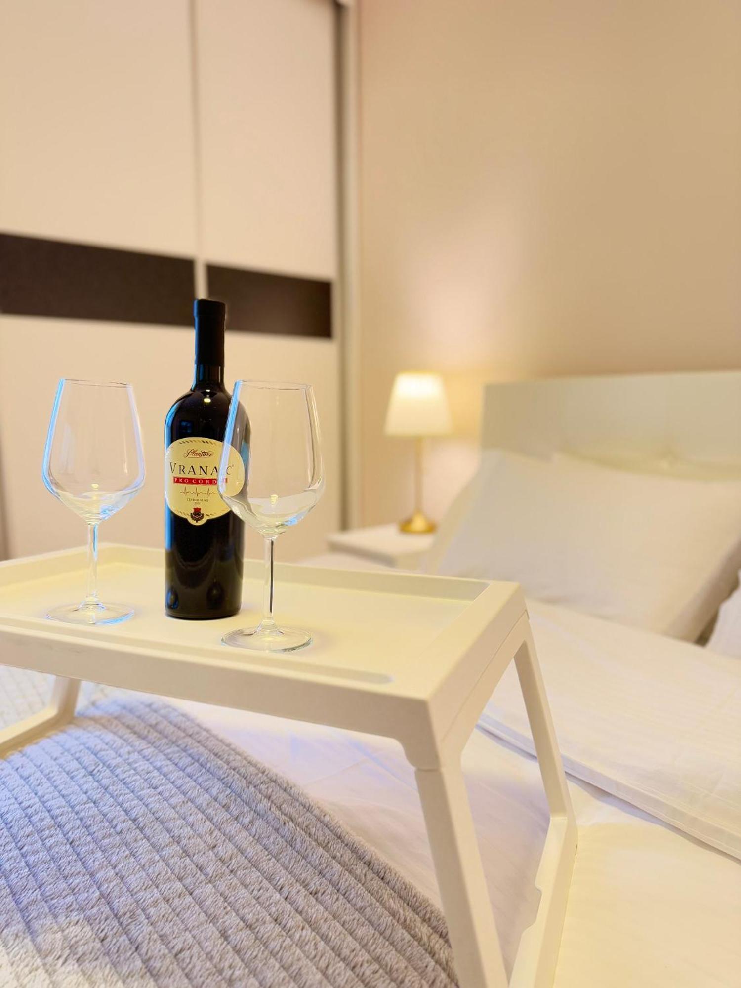 Apartment Hana บาร์ ภายนอก รูปภาพ