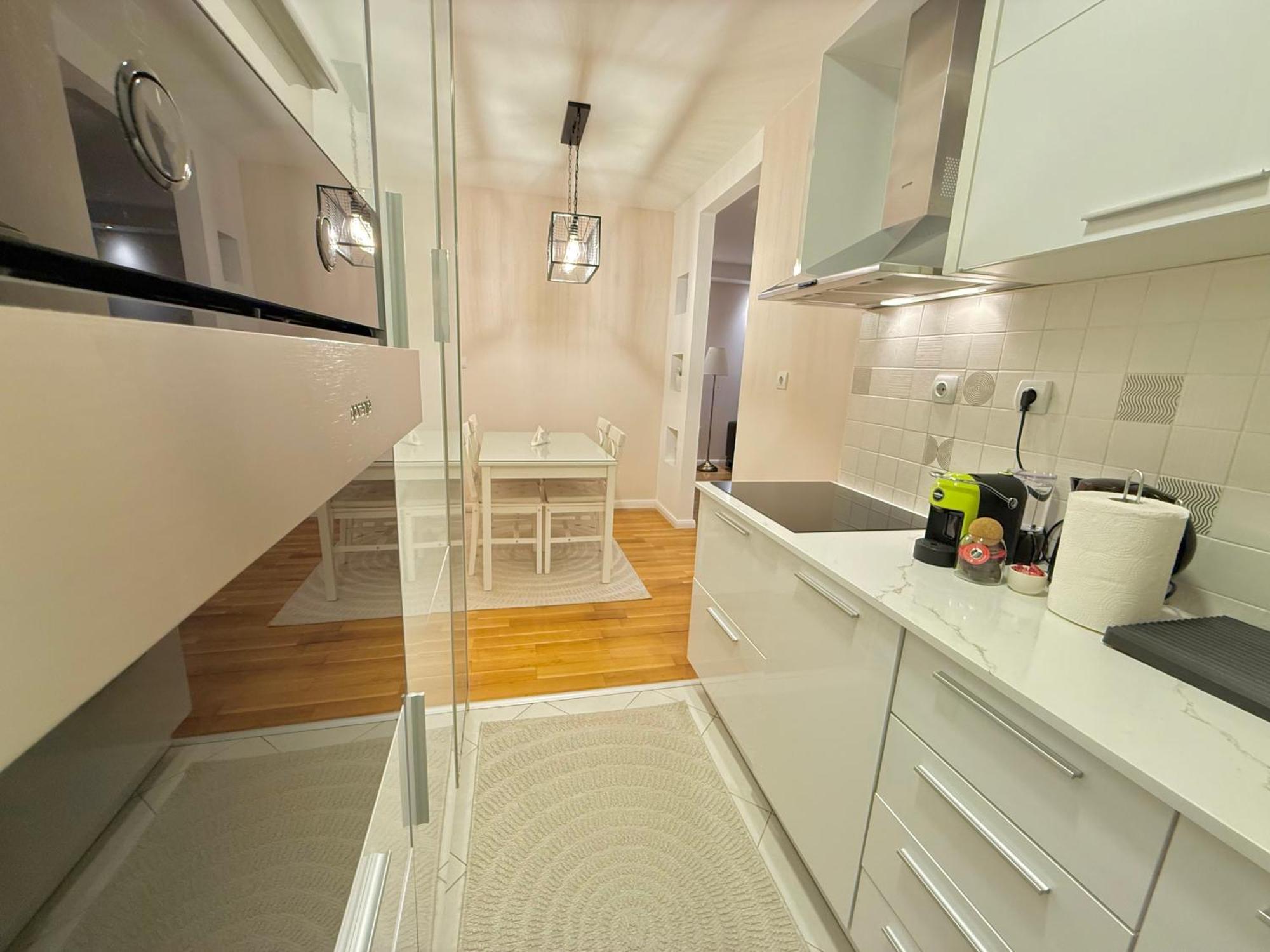 Apartment Hana บาร์ ภายนอก รูปภาพ